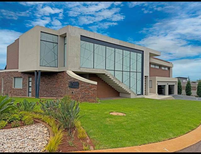 5 BEDROOM HOUSE FOR SALE IN MIDSTREAM RIDGE